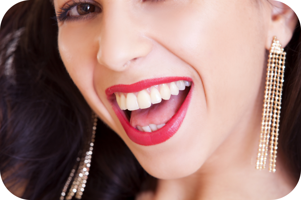 The Truth About Teeth Whitening: From Hollywood Smiles to Home Remedies